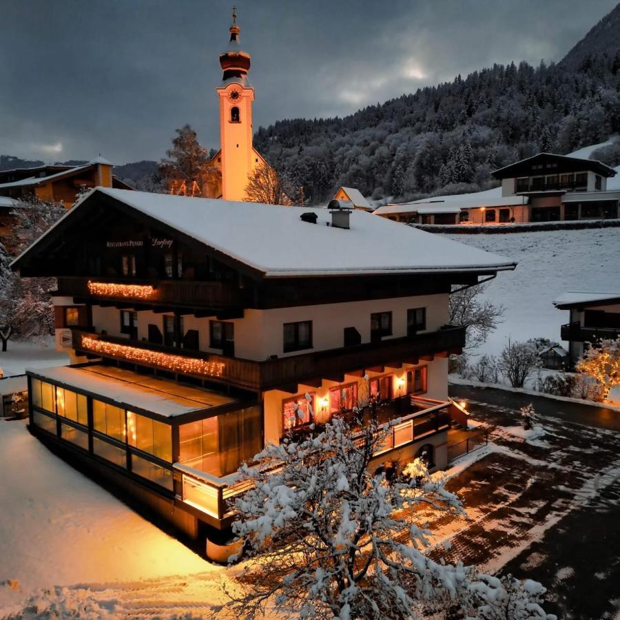 Dorfcafe Unken Hotelpension Swirtshaus Im Dorf Exterior foto