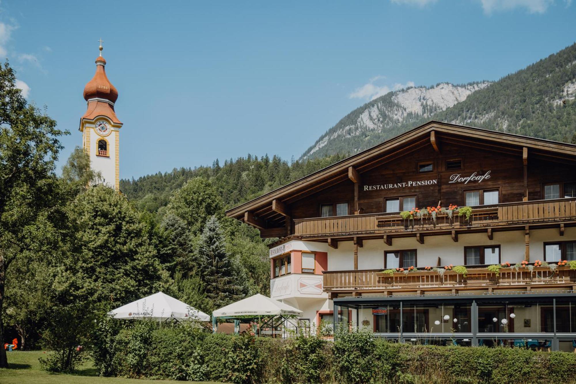 Dorfcafe Unken Hotelpension Swirtshaus Im Dorf Exterior foto